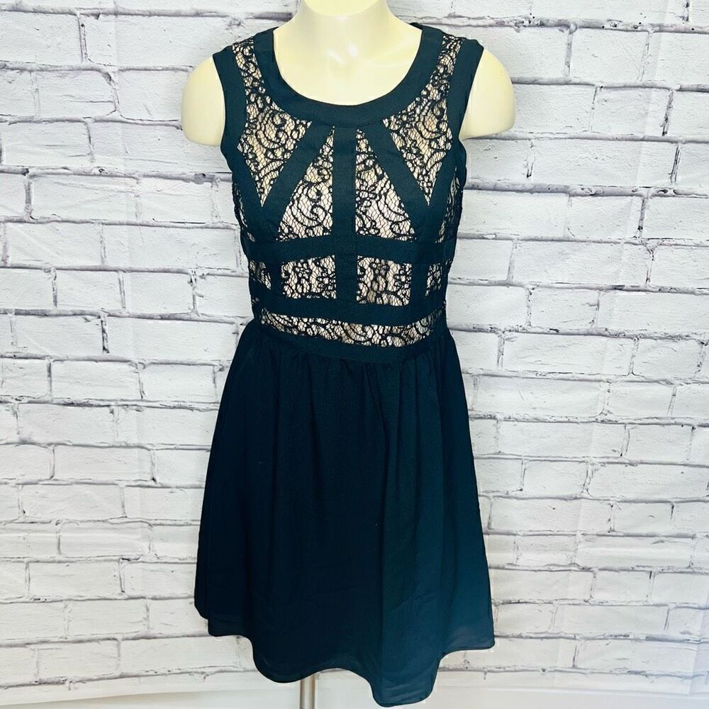 Gianni Bini Womens Black Cocktail Fit & Flare Lace Mini Dress Size 2